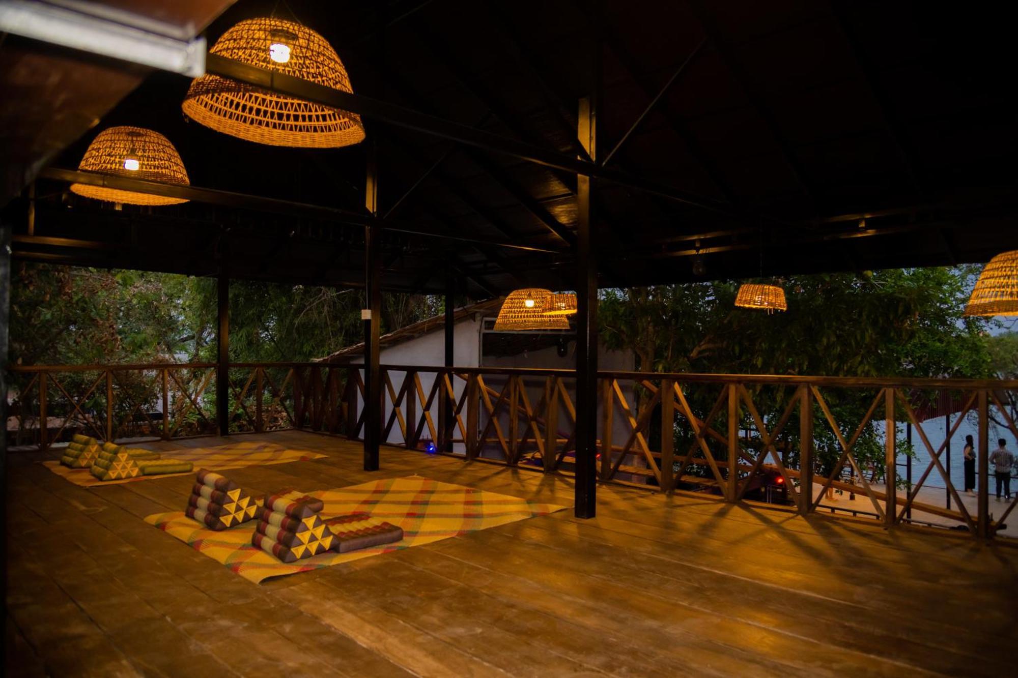 Banyan Tree Hostel Kampot Εξωτερικό φωτογραφία