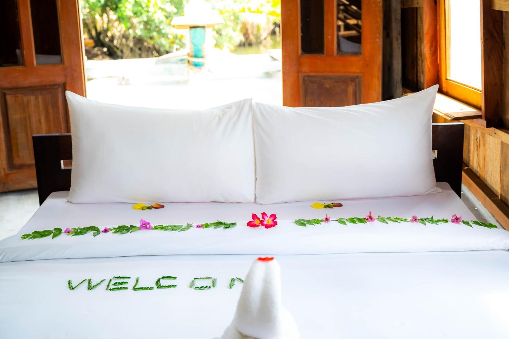 Banyan Tree Hostel Kampot Εξωτερικό φωτογραφία